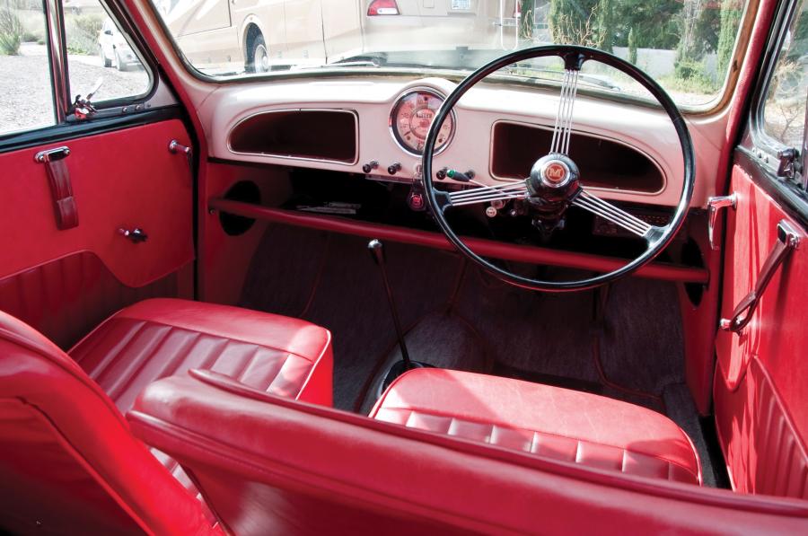 Торпедо Morris Minor 1000 Traveller 1956 года  (фото 13 из 33)